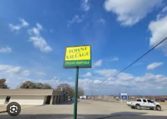 Saint Roberts Town And Village Motel