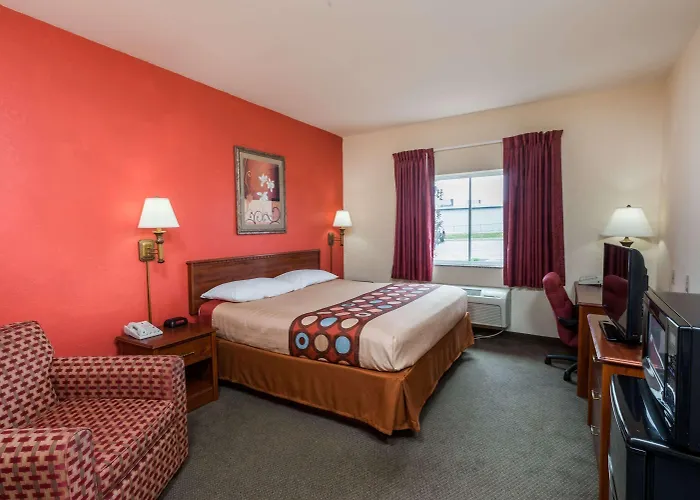 Super 8 By Wyndham St Robert Ft Leonard Wood Area